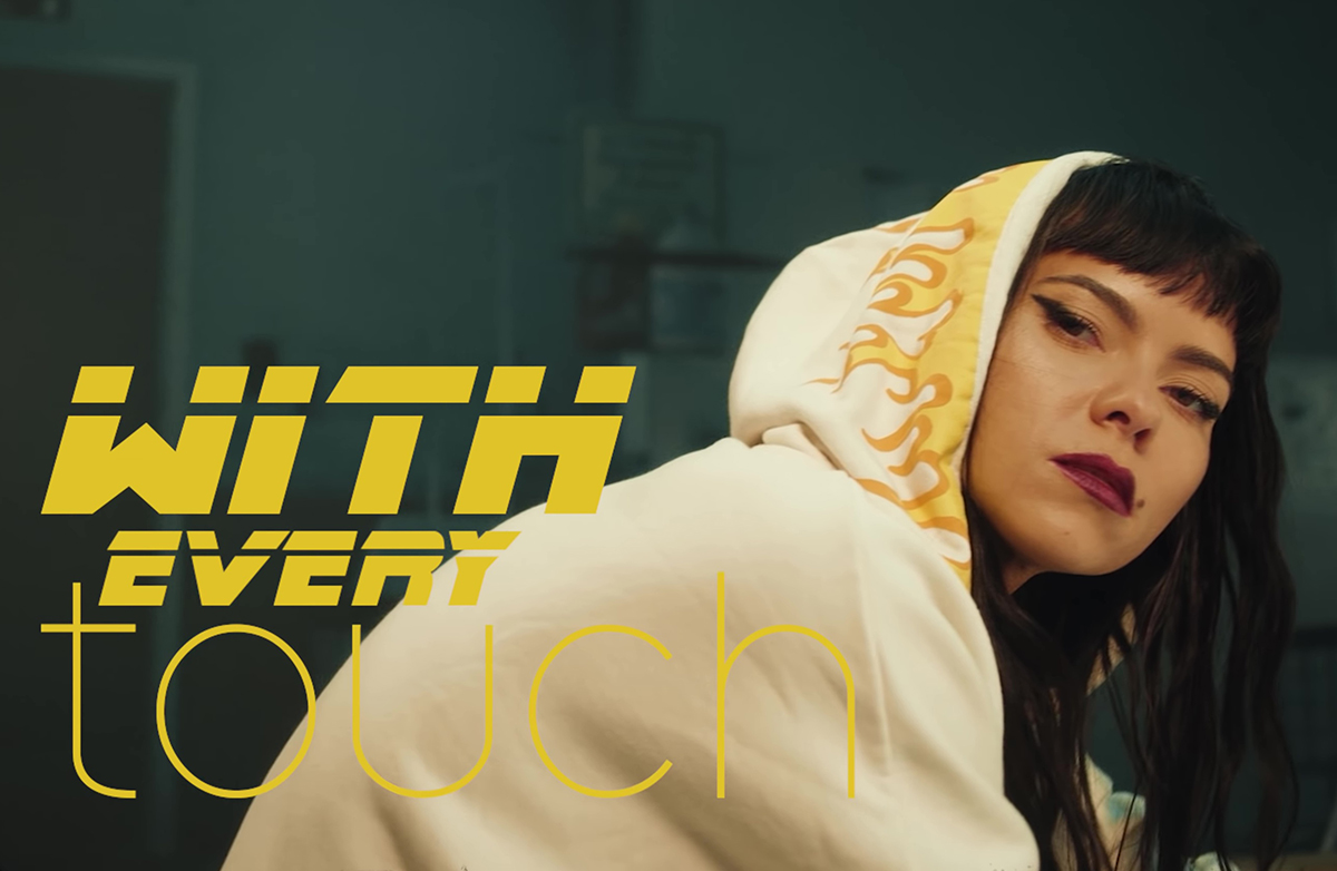 Pêche Courbe Probablement Clip Inna Merde Oreiller Se Plaindre